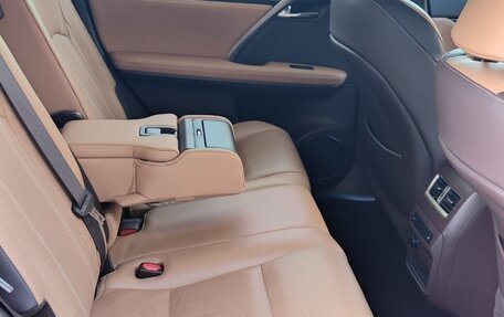 Lexus RX IV рестайлинг, 2018 год, 4 750 000 рублей, 12 фотография