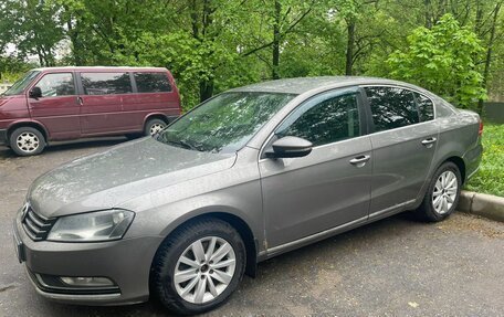 Volkswagen Passat B7, 2011 год, 800 000 рублей, 2 фотография