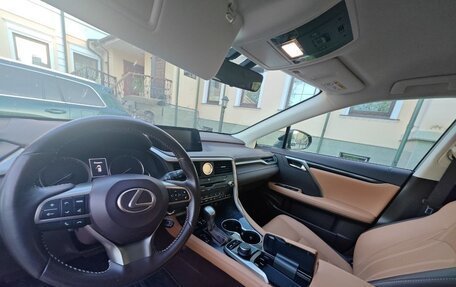 Lexus RX IV рестайлинг, 2018 год, 4 750 000 рублей, 9 фотография