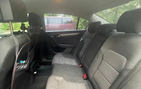 Volkswagen Passat B7, 2011 год, 800 000 рублей, 5 фотография