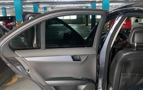Mercedes-Benz C-Класс, 2010 год, 1 500 000 рублей, 15 фотография