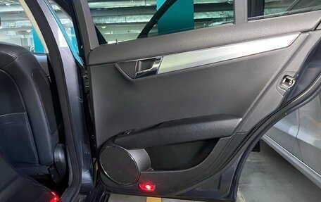 Mercedes-Benz C-Класс, 2010 год, 1 500 000 рублей, 17 фотография