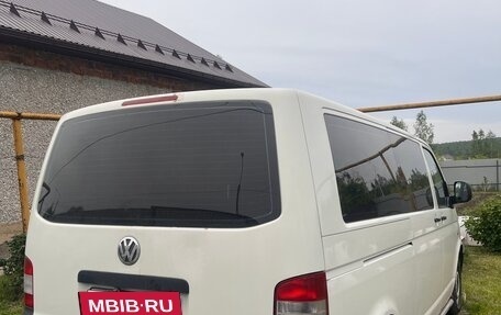 Volkswagen Transporter T5 рестайлинг, 2005 год, 900 000 рублей, 3 фотография