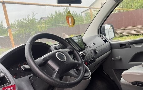 Volkswagen Transporter T5 рестайлинг, 2005 год, 900 000 рублей, 7 фотография