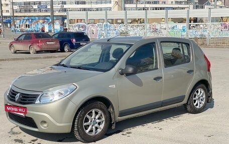 Renault Sandero I, 2011 год, 696 000 рублей, 3 фотография