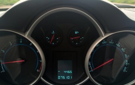 Chevrolet Cruze II, 2011 год, 890 000 рублей, 9 фотография