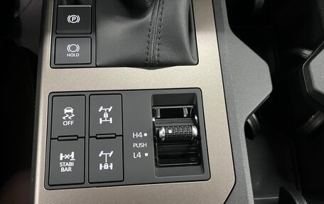 Toyota Land Cruiser Prado, 2024 год, 10 800 000 рублей, 25 фотография