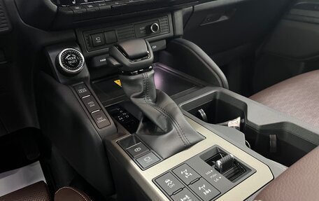Toyota Land Cruiser Prado, 2024 год, 10 800 000 рублей, 17 фотография