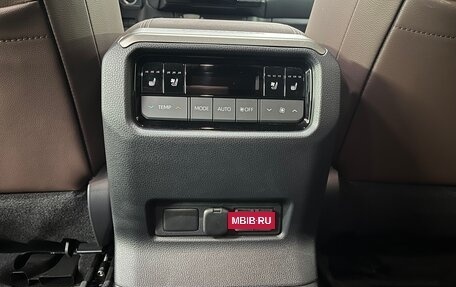 Toyota Land Cruiser Prado, 2024 год, 10 800 000 рублей, 26 фотография