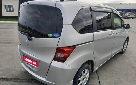 Honda Freed I, 2011 год, 1 270 000 рублей, 2 фотография