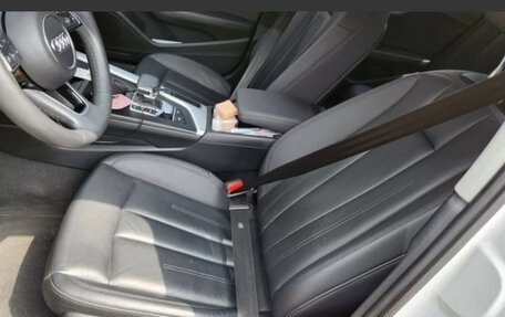 Audi A4, 2021 год, 2 800 000 рублей, 6 фотография