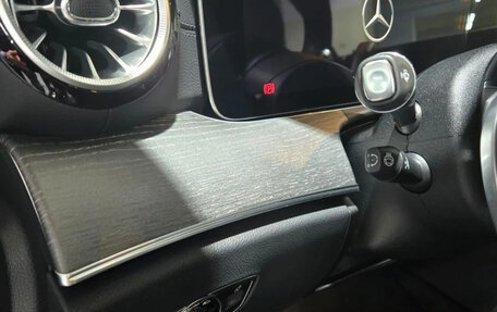 Mercedes-Benz E-Класс, 2022 год, 3 150 000 рублей, 13 фотография