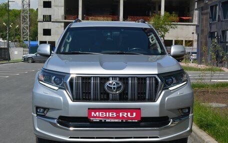 Toyota Land Cruiser Prado 150 рестайлинг 2, 2019 год, 5 500 000 рублей, 2 фотография