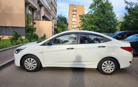 Hyundai Solaris II рестайлинг, 2015 год, 620 000 рублей, 4 фотография