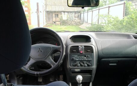 Mitsubishi Carisma I, 2003 год, 85 000 рублей, 6 фотография