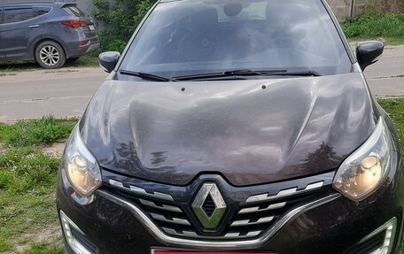Renault Kaptur I рестайлинг, 2020 год, 1 600 000 рублей, 1 фотография