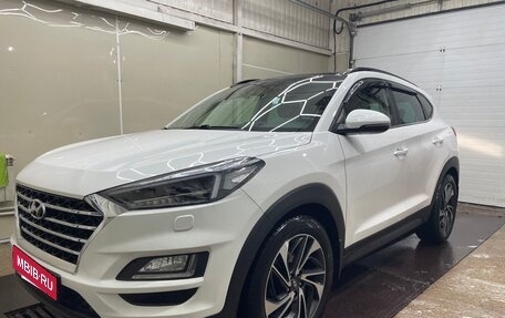 Hyundai Tucson III, 2018 год, 2 450 000 рублей, 4 фотография