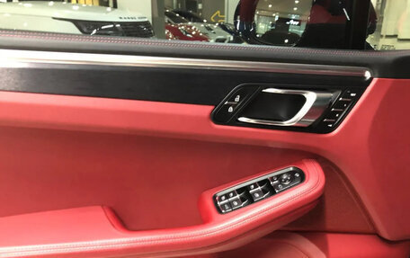 Porsche Macan I рестайлинг, 2021 год, 5 200 000 рублей, 8 фотография