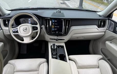 Volvo XC60 II, 2022 год, 3 500 000 рублей, 9 фотография