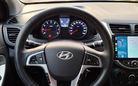 Hyundai Solaris II рестайлинг, 2012 год, 665 000 рублей, 5 фотография