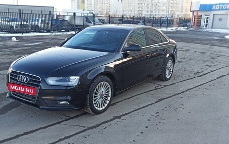 Audi A4, 2012 год, 1 100 000 рублей, 2 фотография