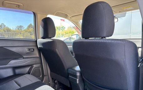 Mitsubishi Outlander III рестайлинг 3, 2015 год, 1 705 000 рублей, 17 фотография