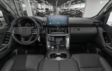Toyota Land Cruiser, 2025 год, 13 390 000 рублей, 11 фотография