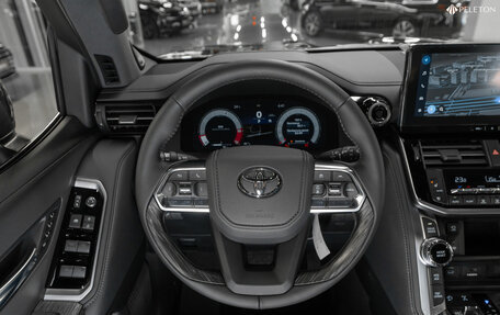 Toyota Land Cruiser, 2025 год, 13 390 000 рублей, 14 фотография