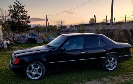 Mercedes-Benz W124, 1989 год, 330 000 рублей, 6 фотография