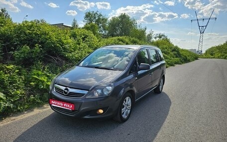 Opel Zafira B, 2011 год, 790 000 рублей, 3 фотография
