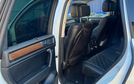Volkswagen Touareg III, 2017 год, 3 650 000 рублей, 18 фотография