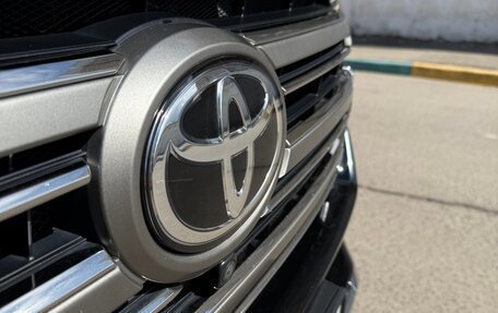 Toyota Land Cruiser 200, 2017 год, 5 790 000 рублей, 5 фотография