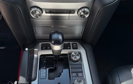 Toyota Land Cruiser 200, 2017 год, 5 790 000 рублей, 15 фотография
