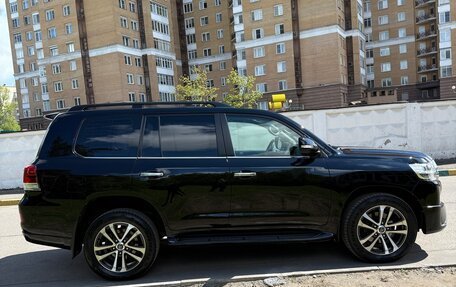 Toyota Land Cruiser 200, 2017 год, 5 790 000 рублей, 26 фотография