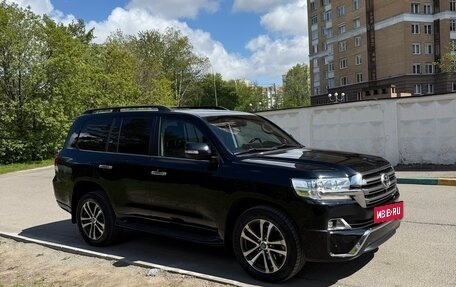 Toyota Land Cruiser 200, 2017 год, 5 790 000 рублей, 25 фотография