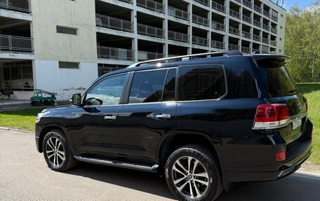 Toyota Land Cruiser 200, 2017 год, 5 790 000 рублей, 33 фотография