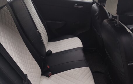 Hyundai Solaris II рестайлинг, 2015 год, 800 000 рублей, 7 фотография