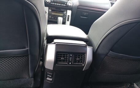 Toyota Land Cruiser Prado 150 рестайлинг 2, 2010 год, 2 480 000 рублей, 13 фотография