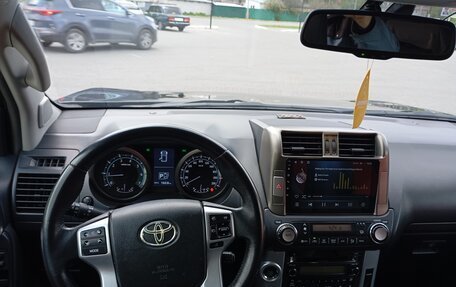 Toyota Land Cruiser Prado 150 рестайлинг 2, 2010 год, 2 480 000 рублей, 12 фотография