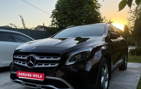 Mercedes-Benz GLA, 2018 год, 2 800 000 рублей, 3 фотография