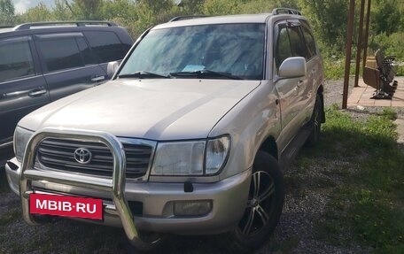 Toyota Land Cruiser 100 рестайлинг 2, 2004 год, 1 850 000 рублей, 3 фотография