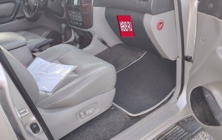 Toyota Land Cruiser 100 рестайлинг 2, 2004 год, 1 850 000 рублей, 7 фотография