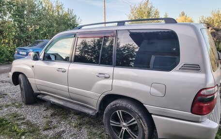 Toyota Land Cruiser 100 рестайлинг 2, 2004 год, 1 850 000 рублей, 16 фотография