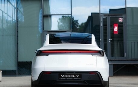 Tesla Model Y I, 2025 год, 9 200 000 рублей, 8 фотография