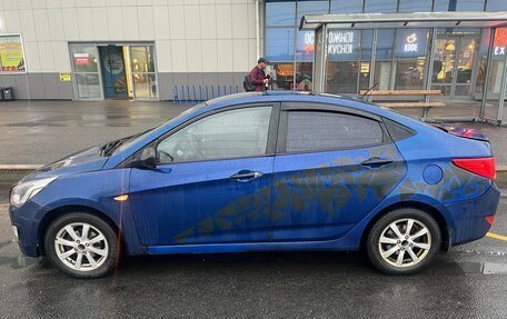 Hyundai Solaris II рестайлинг, 2015 год, 350 000 рублей, 10 фотография