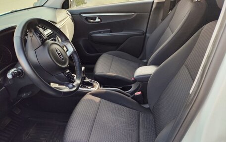 KIA Rio IV, 2021 год, 1 825 000 рублей, 6 фотография