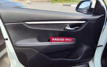 KIA Rio IV, 2021 год, 1 825 000 рублей, 9 фотография