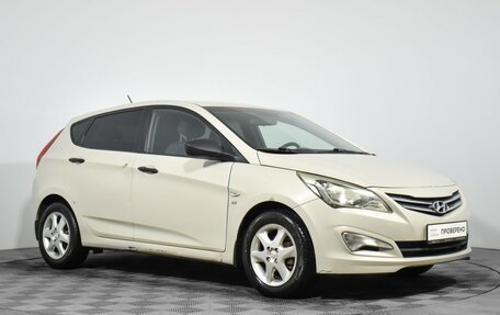 Hyundai Solaris II рестайлинг, 2015 год, 825 000 рублей, 3 фотография