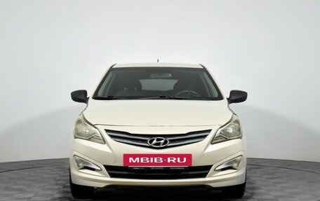 Hyundai Solaris II рестайлинг, 2015 год, 825 000 рублей, 2 фотография