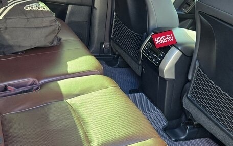 Toyota Land Cruiser Prado 150 рестайлинг 2, 2017 год, 5 500 000 рублей, 8 фотография